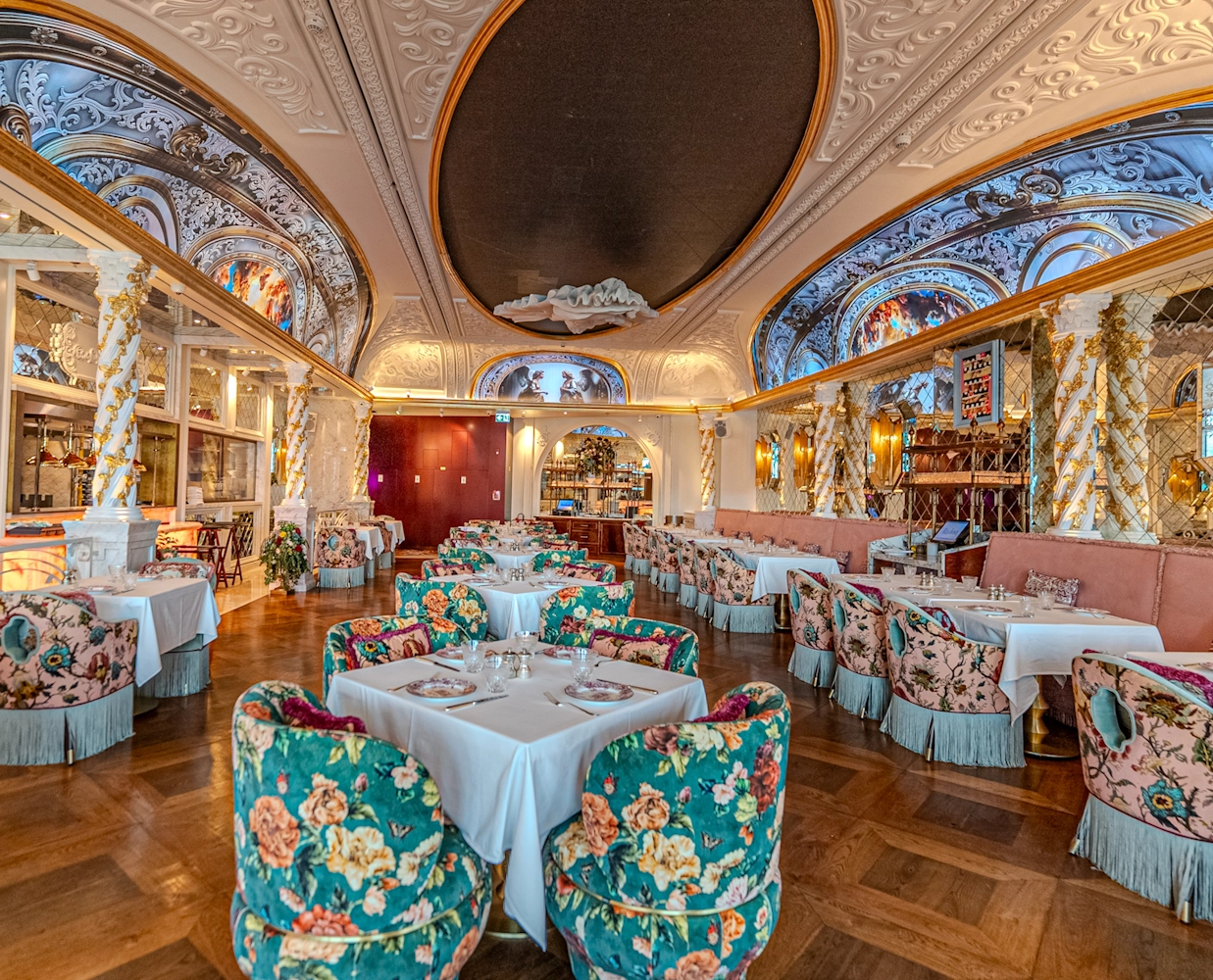 Best restaurants for group dining Dubai Luxury dining room at Blume Restaurant Dubai